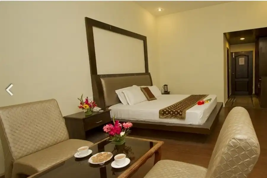 Armaan Resort Manali Royal suite room