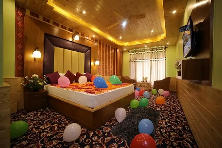 The Jannat Resort Manali Deluxe room