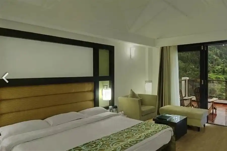 Apple Country Resort Manali Honeymoon suite room