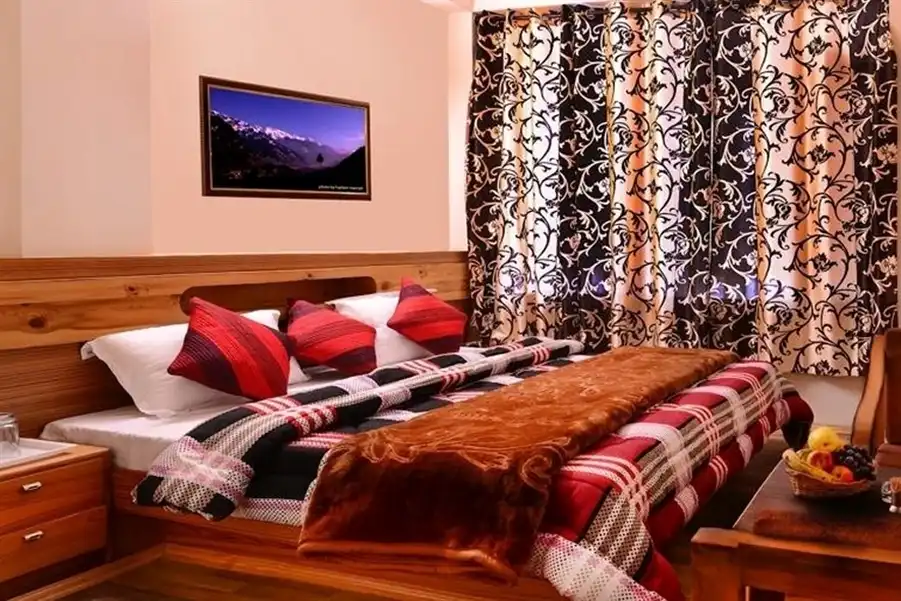 Utopia Resort and Spa Manali Family suite room